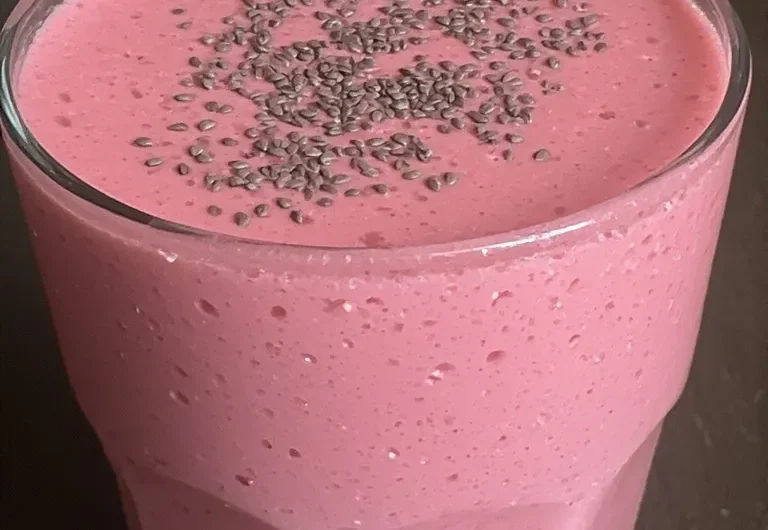 Strawberry Banana Smoothie Recipe – Thick, Creamy & Naturally Sweet