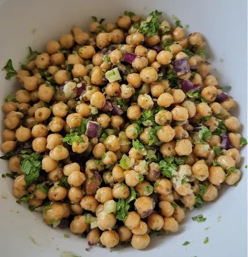 Mediterranean Chickpea Salad — This Lunch You'll Make on Repeat