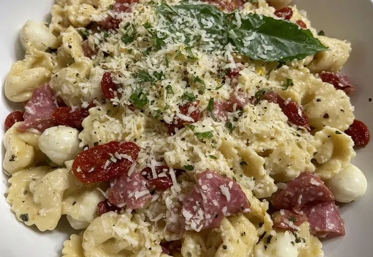 Tuscan Tortellini Salad — The Italian Recipe Everyone Will Love