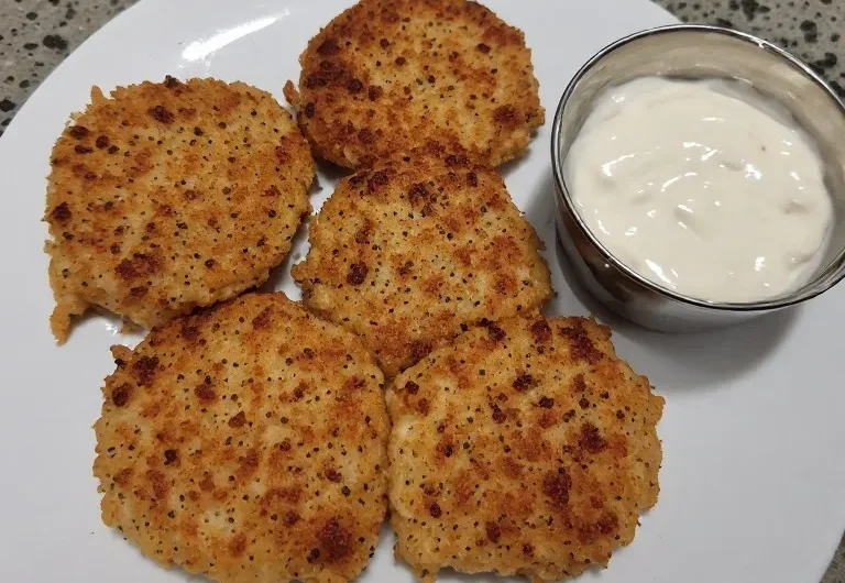 Canned Salmon Patties Crispy Easy and Budget Friendly